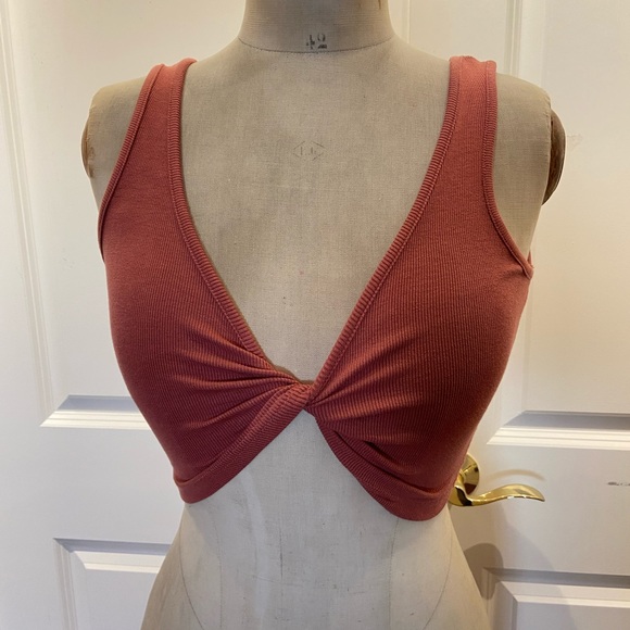 Rust twist detail tank top - Picture 1 of 2